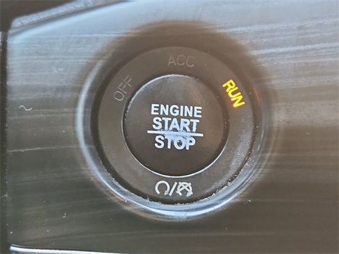 Used 2021 Jeep Grand Cherokee Limited image 17