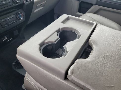 Used 2017 Ford F150 XLT w/ Equipment Group 302A Luxury image 21