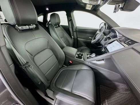 Used 2024 Jaguar E-PACE R-Dynamic SE image 31