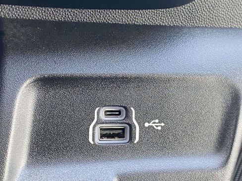 Used 2025 RAM ProMaster 3500 w/ Convenience Group image 9