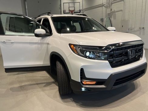 Used 2025 Honda Ridgeline RTL image 15
