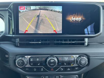 Used 2025 Jeep Wrangler Unlimited Rubicon