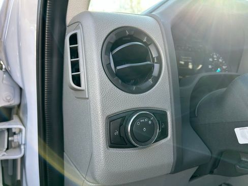 New 2026 Ford E-450 and Econoline 450 Super Duty w/ Driver's Safety Package image 10