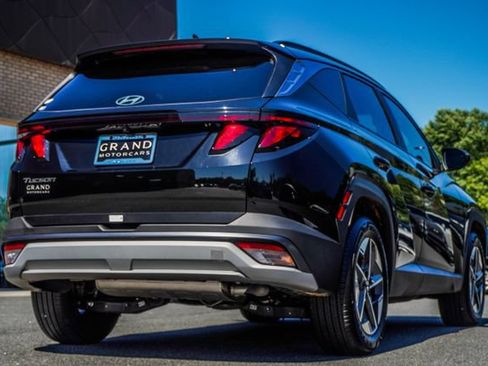 Certified 2025 Hyundai Tucson SEL FWD image 13