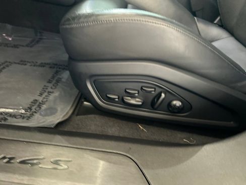 Used 2020 Porsche Taycan 4S AWD/4WD image 42