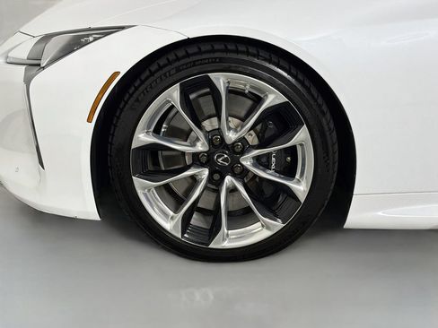 Used 2018 Lexus LC 500 Coupe w/ Sport Package RWD image 32