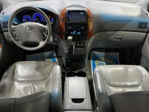 Used 2009 Toyota Sienna FWD image 21
