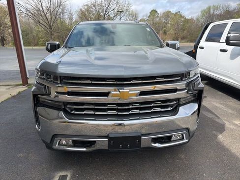 Used 2019 Chevrolet Silverado 1500 LTZ w/ Max Trailering Package image 2