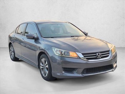 Used 2013 Honda Accord LX image 3