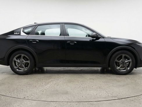 Used 2025 Kia K4 LXS image 9