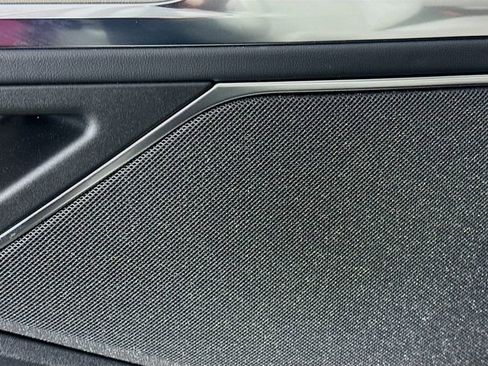 New 2025 Lincoln Navigator Reserve image 19