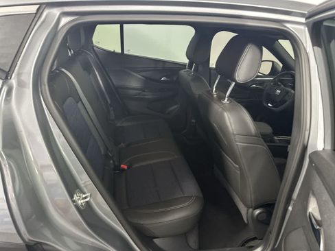 Used 2025 Buick Envista Preferred FWD image 21