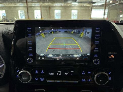 Certified 2020 Toyota Highlander Limited image 25