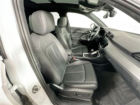 Used 2024 Audi Q3 2.0T Premium image 28