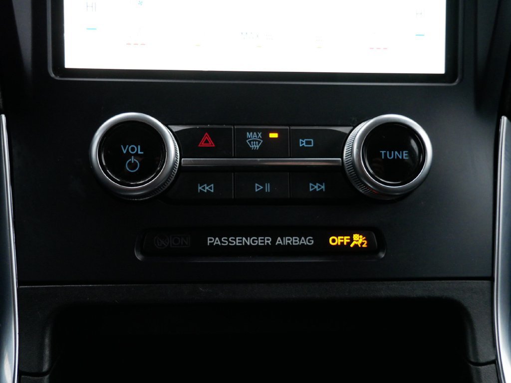 Used 2022 Ford Edge Titanium w/ Equipment Group 301A AWD/4WD image 22