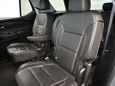 Used 2020 Chevrolet Traverse LT w/ LT Premium Package image 42