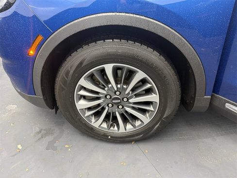 Used 2021 Lincoln Nautilus AWD w/ Equipment Group 101A image 37