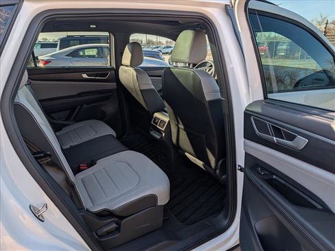 Certified 2025 Volkswagen Atlas Cross Sport SEL R-Line image 16