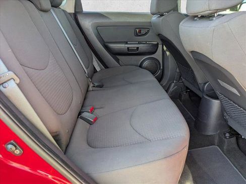 Used 2013 Kia Soul Base image 17