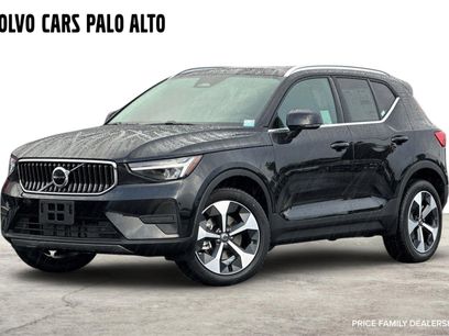 New 2025 Volvo XC40 B5 Core w/ Protection Package Premier