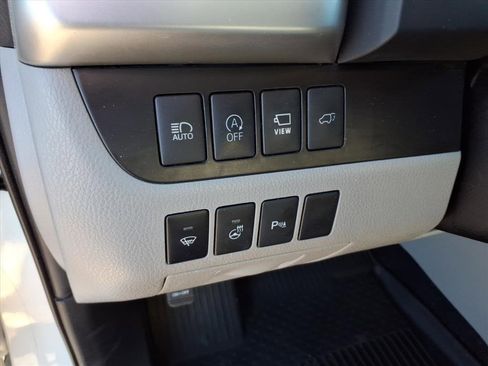 Used 2019 Toyota Highlander Limited Platinum image 17