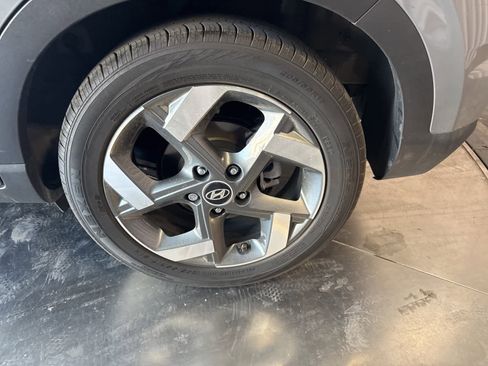 Certified 2023 Hyundai Venue SEL w/ Cargo Package image 12