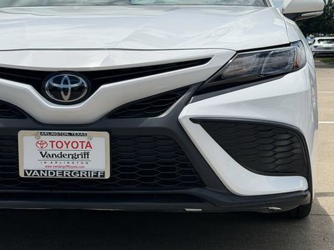 Used 2023 Toyota Camry SE w/ Convenience Package FWD image 9