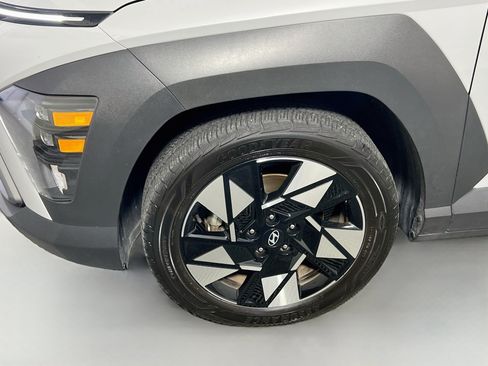 Used 2025 Hyundai Kona SEL FWD image 13