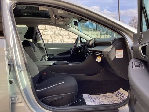New 2026 Hyundai Sonata SEL FWD image 16