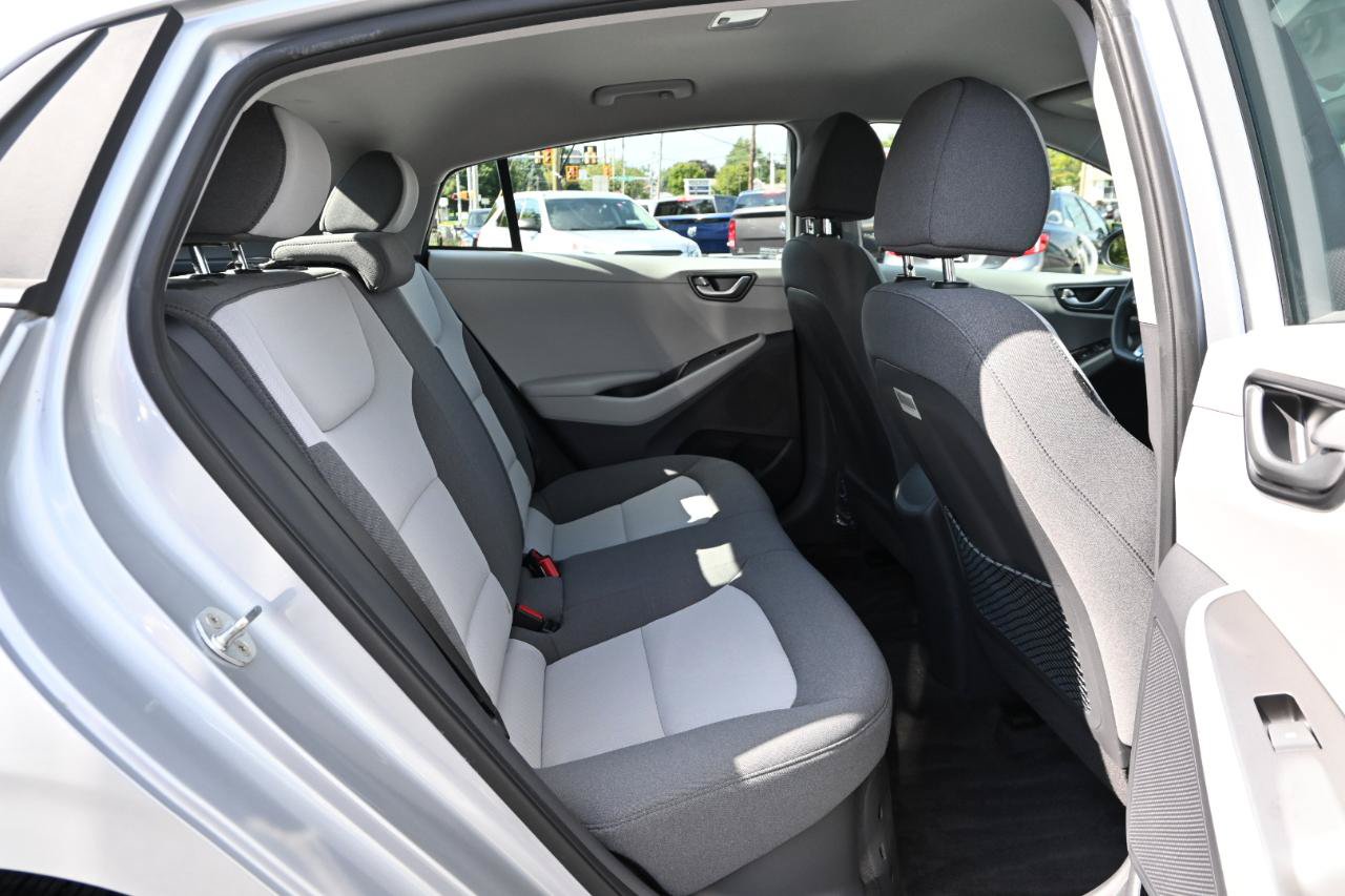 Used 2020 Hyundai Ioniq Blue FWD image 29