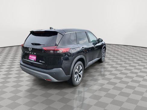 Used 2023 Nissan Rogue SV image 8