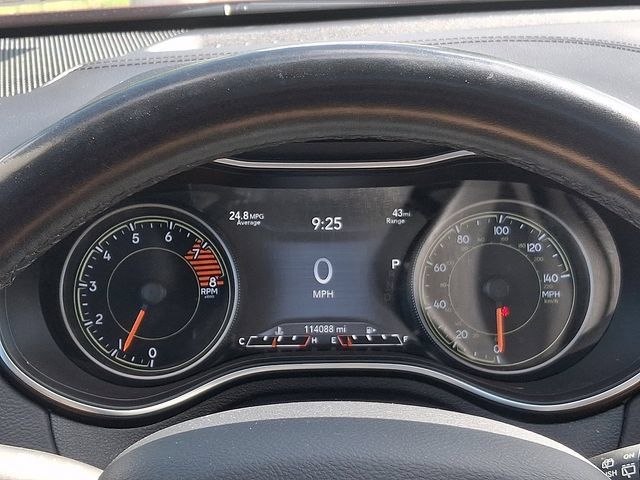 Used 2020 Jeep Cherokee Limited AWD/4WD image 22