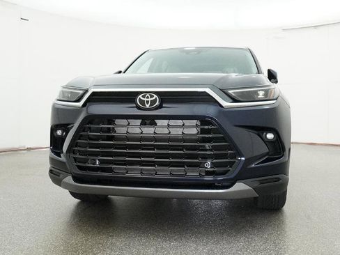 New 2026 Toyota Grand Highlander FWD image 38