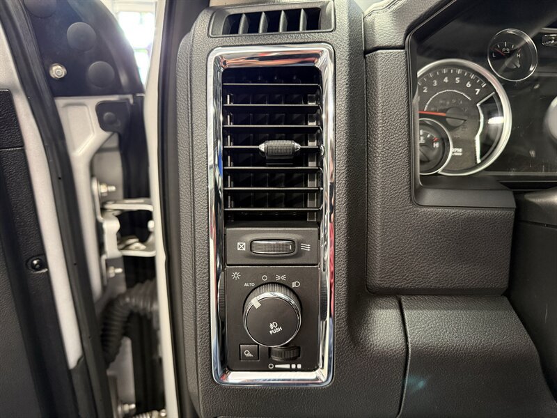 Used 2013 RAM 1500 Laramie w/ Convenience Group AWD/4WD image 56