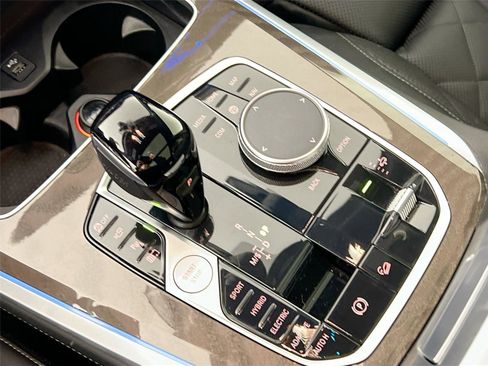 Used 2023 BMW X5 xDrive45e w/ M Sport Package image 15