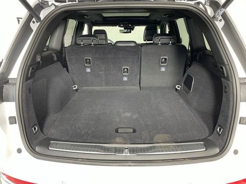 New 2025 Jeep Grand Cherokee Overland w/ Luxury Tech Group IV image 18