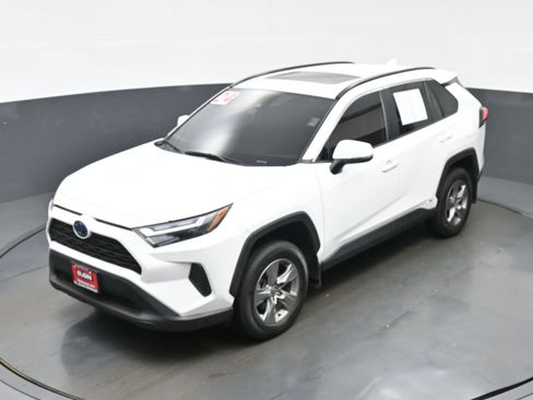 Used 2024 Toyota RAV4 XLE w/ Convenience Package AWD/4WD image 37