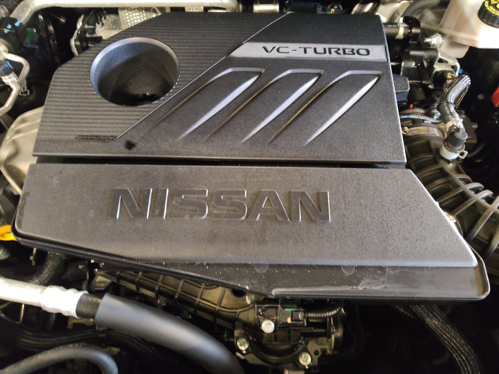 Used 2025 Nissan Rogue SV FWD image 30