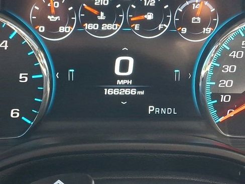 Used 2020 Chevrolet Suburban Premier AWD/4WD image 27