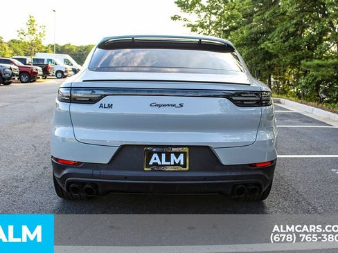 Used 2023 Porsche Cayenne S w/ Premium Package AWD/4WD image 10