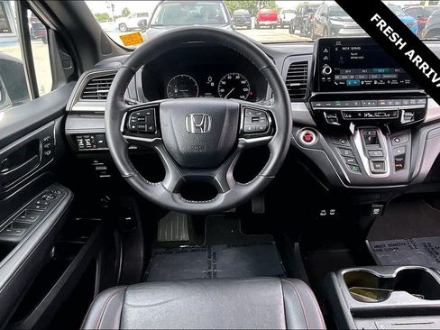 Used 2025 Honda Odyssey Sport-L image 10