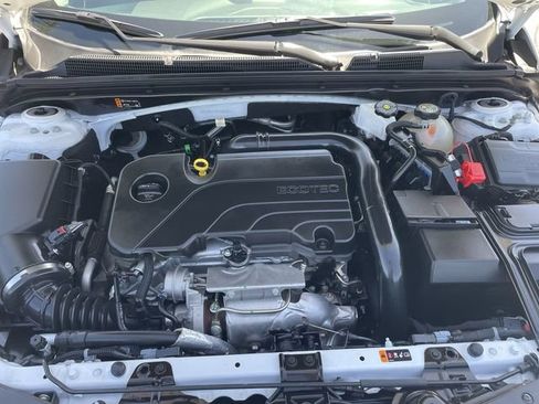 Used 2024 Chevrolet Malibu LT FWD image 30