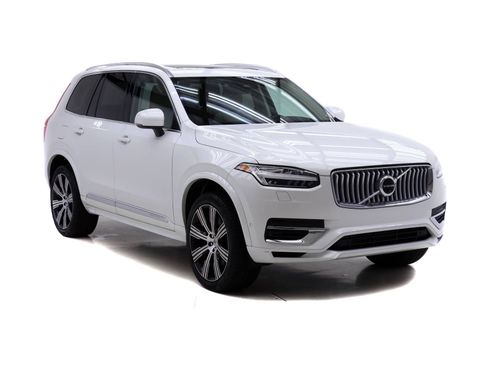 Certified 2023 Volvo XC90 T8 Plus AWD/4WD image 2