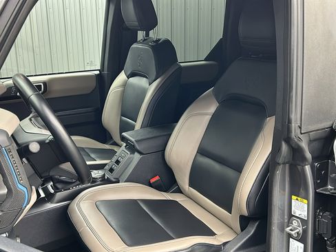 Used 2024 Ford Bronco Wildtrak image 31