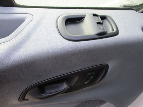 Used 2019 Ford Transit 250 130 Low Roof image 10