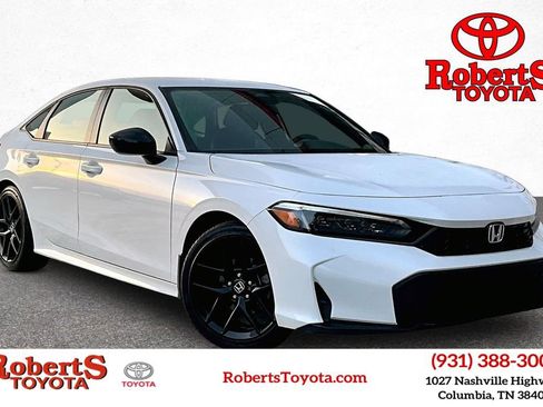 Used 2025 Honda Civic Sport image 1