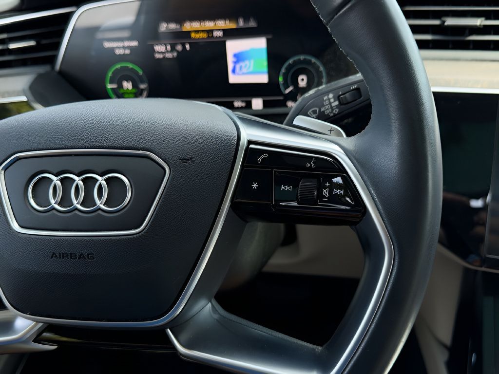 Used 2024 Audi Q8 e-tron Premium Plus w/ Premium Plus Package AWD/4WD image 11