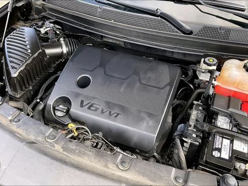 Certified 2021 Chevrolet Traverse LT AWD/4WD image 32