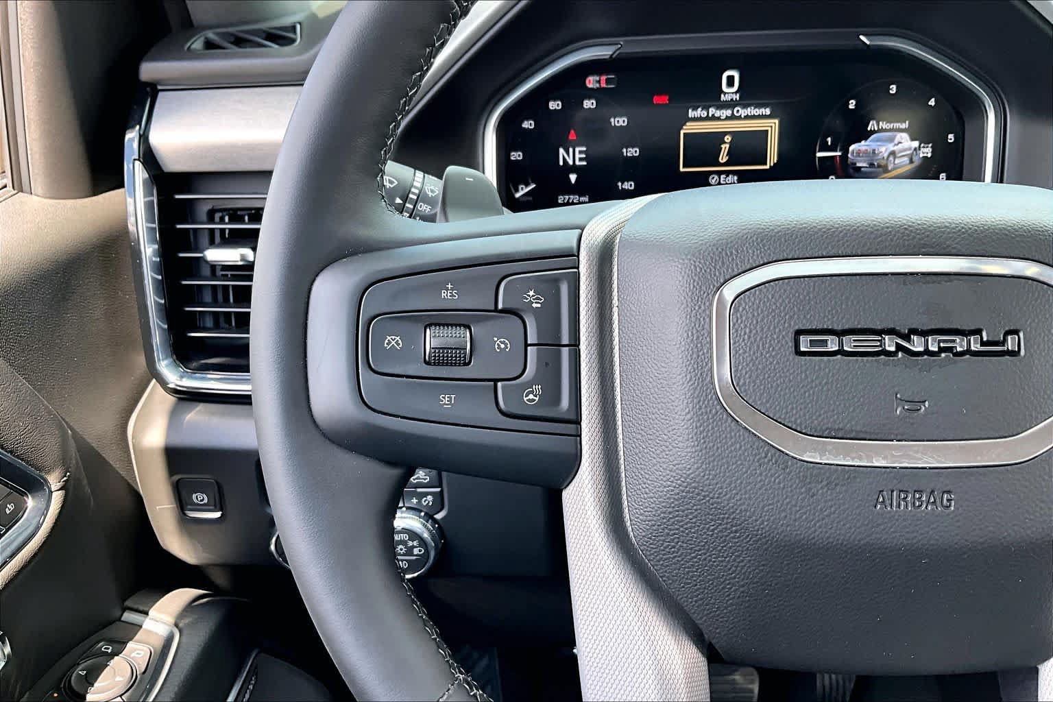 Used 2026 GMC Sierra 1500 Denali AWD/4WD image 24