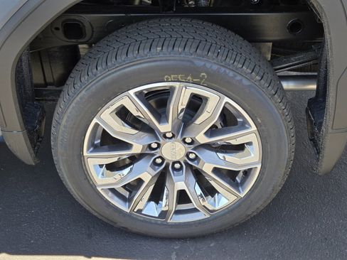 New 2025 GMC Sierra 1500 Denali image 5